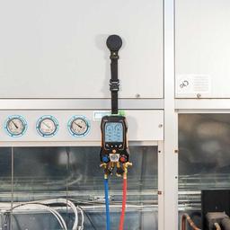 Testo-557s Smart Vacuum Kit With Filling Hoses เกจวัดน้ำยาแอร์ Smart Digital สำหรับงาน HVAC | Bluetooth-small-photo4