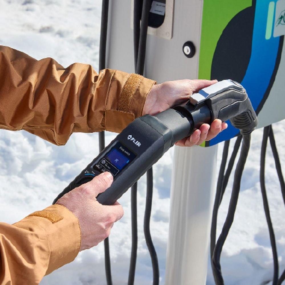 FLIR EV45-NACS อะแดปเตอร์ทดสอบ EV Charger พร้อมหัวต่อแบบ NACS และตัวแปลง Type 1-photo1