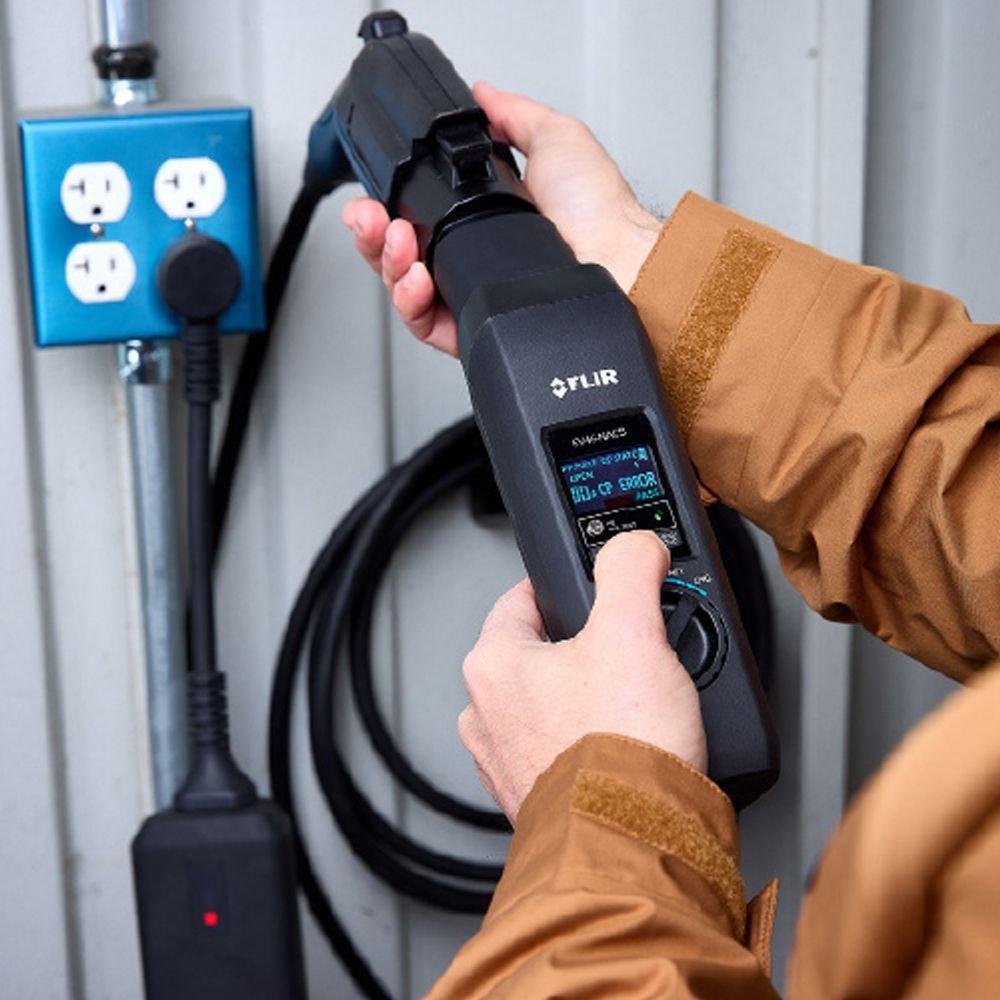 FLIR EV45-NACS อะแดปเตอร์ทดสอบ EV Charger พร้อมหัวต่อแบบ NACS และตัวแปลง Type 1-photo3