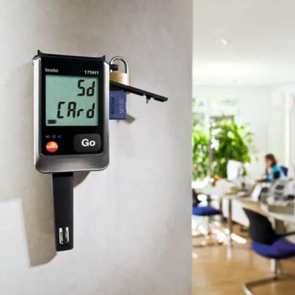 Testo-0554-1702 Wall holder for testo 175-photo1