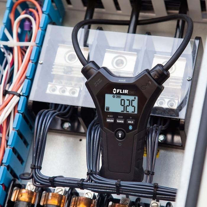 FLIR CM57-2 แคลมป์มิเตอร์ AC 30 ถึง 3000 A image