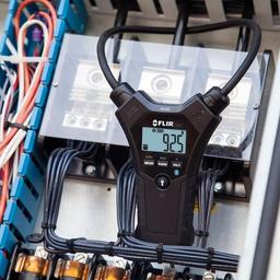 FLIR CM57-2 แคลมป์มิเตอร์ AC 30 ถึง 3000 A image