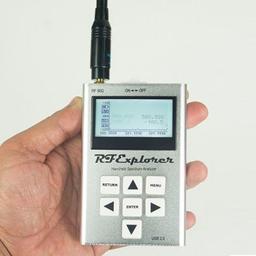 RF Explorer WSUB1G เครื่องตรวจจับและวิเคราะห์ความแรงคลื่นสัญญาณ image