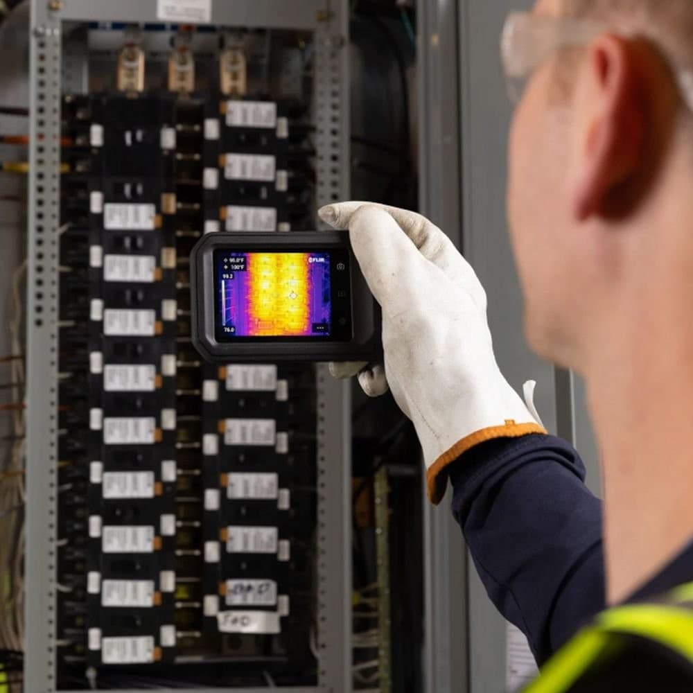 FLIR-C8 กล้องถ่ายภาพความร้อนแบบพกพา image