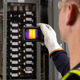 FLIR-C8 กล้องถ่ายภาพความร้อนแบบพกพา-small-photo1