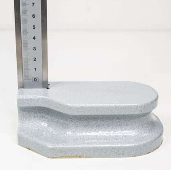 Mitutoyo M-514-104 Vernier Height Gage (0 - 450mm)-photo3