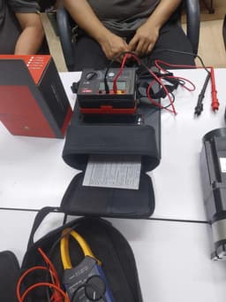สอนการใช้งานเครื่องวัดในงานตรวจสอบมอเตอร์และไฟฟ้า_01-small-photo3