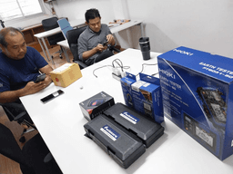 ส่งมอบและสอนการใช้งานเครื่องมือวัดงาน Solar Cell_01-small-photo3