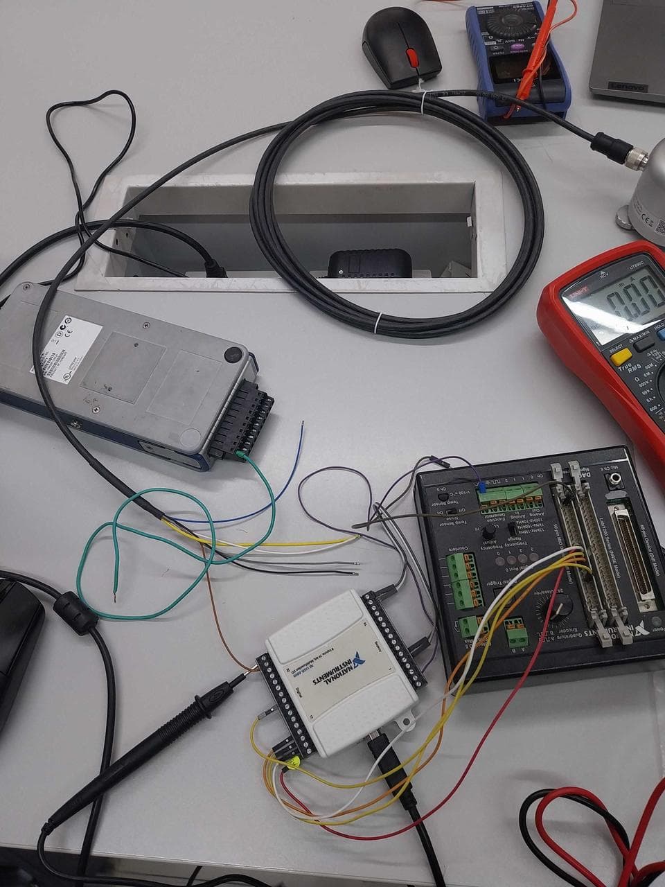 ส่งเครื่องพร้อมสอนการต่อสายเซ็นเซอร์วัดพลังงานแสง-photo0