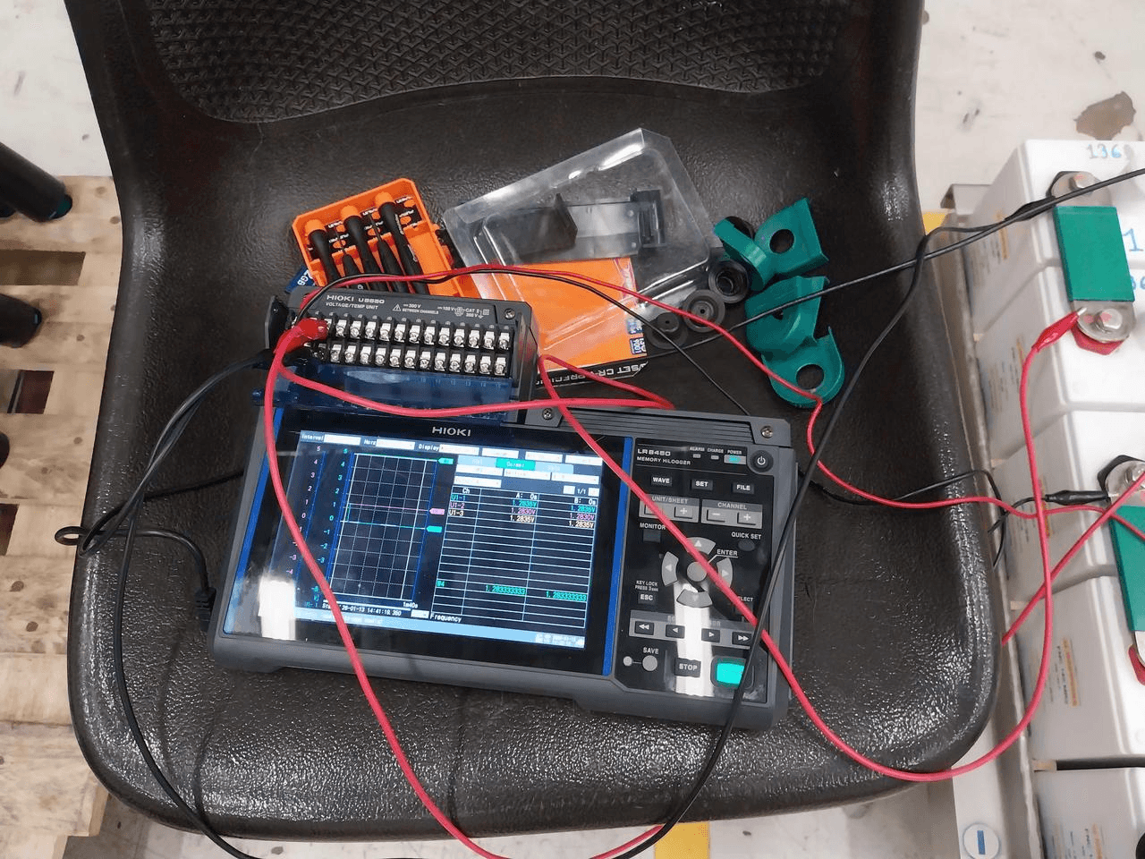 ทดสอบเครื่อง HIOKI LR8450+U8550 สำหรับวัด Voltage-photo4