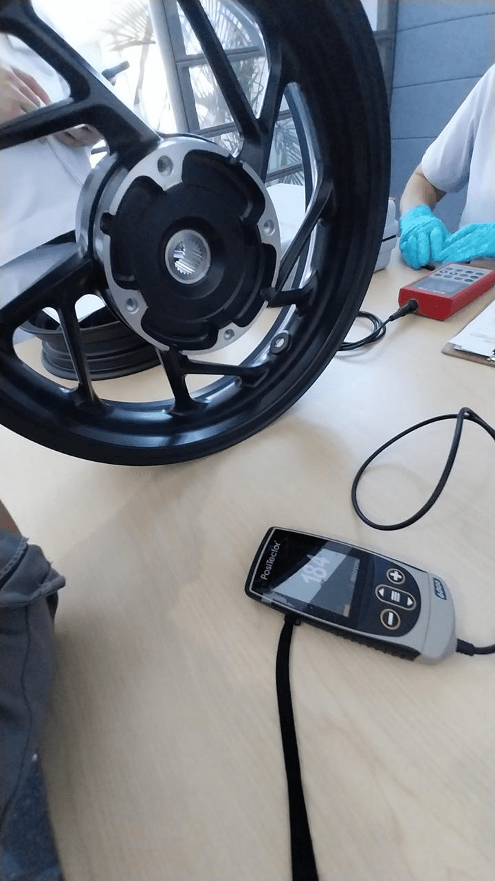 Demo Positector6000 วัดความหนาสีบนอลูมิเนียม-photo1