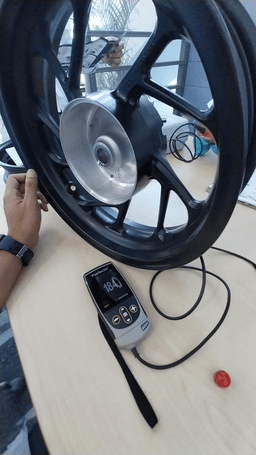 Demo Positector6000 วัดความหนาสีบนอลูมิเนียม_01-small-photo3