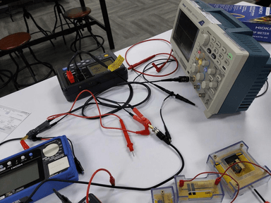 Training Hioki and Lutron at Dhurakij Pundit