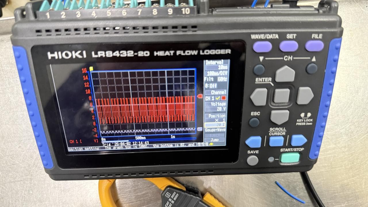 ทดสอบเครื่องวัดและเก็บค่าแรงดันไฟฟ้าด้วย LR8432