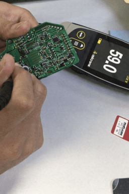 Demoวัดความหนาน้ำยาที่เคลือบอยู่บนแผ่นPCB _01-small-photo0