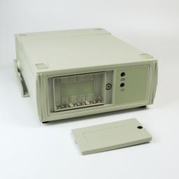 Lutron LCR-9185SD เครื่องวัดแอลซีอาร์มิเตอร์แบบตั้งโต๊ะ | SD Card image