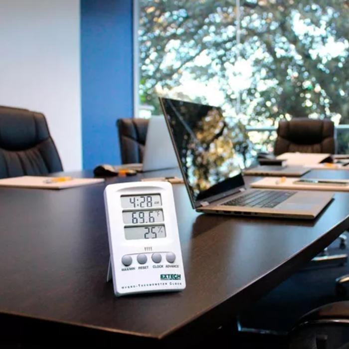 Extech EX-445702 นาฬิกาอัจฉริยะ พร้อมวัดอุณหภูมิและความชื้น (Hygro-Thermometer Clock) image