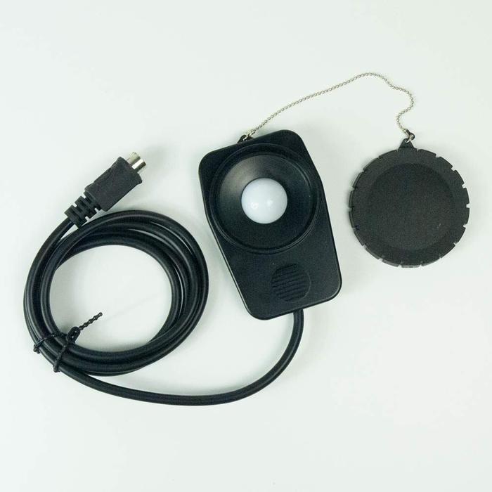 Lutron TRLX-101 ทรานสมิตเตอร์วัดแสงแบบติดตั้ง image