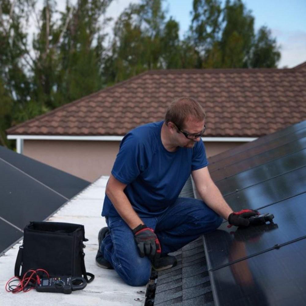 FLIR PV-KIT-2 ชุดเครื่องมือทดสอบระบบโซลาร์เซลล์แบบครบชุด พร้อมแคลมป์มิเตอร์ เครื่องวัดรังสีแสงอาทิตย์ เครื่องทดสอบแผงโซลาร์เซลล์ และกล้องถ่ายภาพความร้อน image