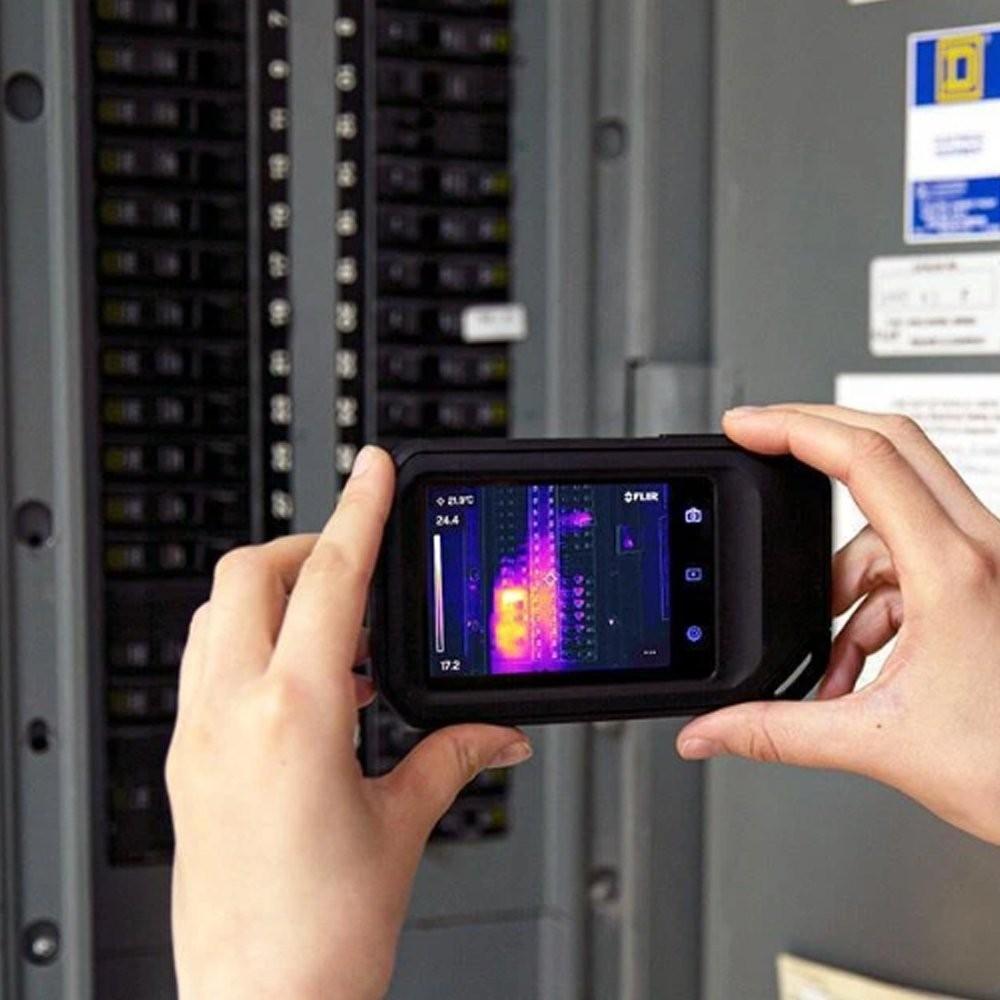 FLIR C5 กล้องถ่ายภาพความร้อนแบบพกพา (160 X 120 Pixels) | พร้อม Cloud & Wi-Fi image