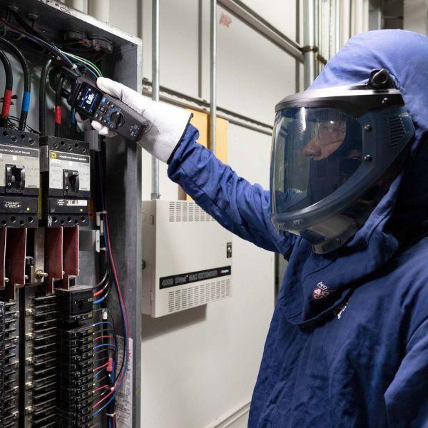 FLIR CM276 แคลมป์มิเตอร์ AC/Current 600.0A image