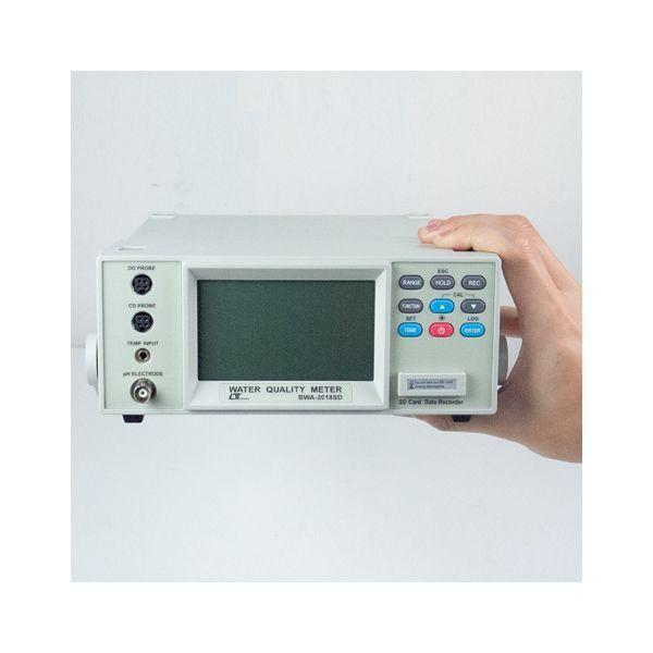 Lutron BWA-2018SD เครื่องวัดและบันทึกพีเอชและคุณภาพน้ำแบบตั้งโต๊ะ | SD Card image