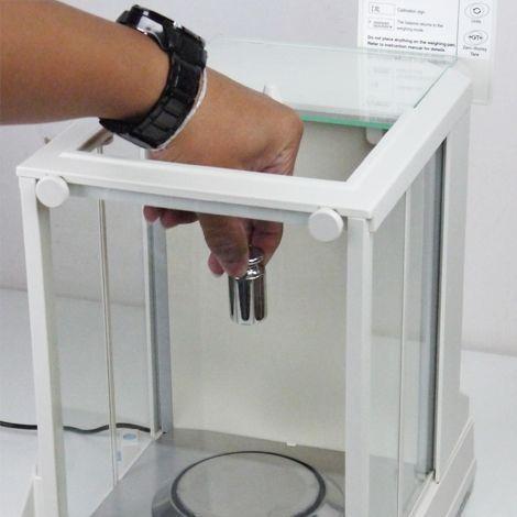 AND GR-202 เครื่องชั่งน้ำหนักดิจิตอล (Semi-Micro) | Max.210g image