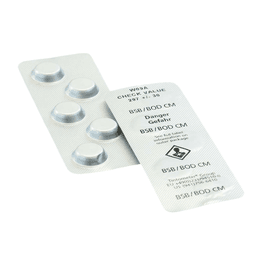 Lovibond BOD-2418328 เม็ดยาสำหรับใช้สอบเทียบเครื่อง BD600 การทดสอบสอบเทียบ (Calibration Test) ของระบบวัดค่า BOD รุ่น BD 600 มีจุดประสงค์เพื่อตรวจสอบความพร้อมและความถูกต้องของระบบทั้งหมด โดยใช้เม็ดยาทดสอบที่ดูดซับออกซิเจนในปริมาณที่กำหนด ส่งผลให้เกิดแรงดันลบ (Negative Pressure) ซึ่งสามารถใช้อ้างอิงประสิทธิภาพของระบบได้อย่างชัดเจน