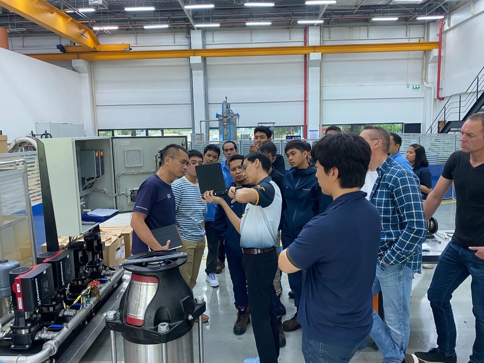 LEGA corporation จัดอบรมการใช้งานกล้องถ่ายภาพความร้อน (Thermal Camera) ให้กับ บริษัท กรุนด์ฟอส (ประเทศไทย) จำกัด