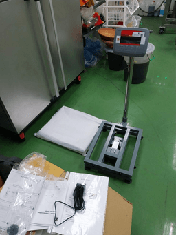 ส่งมอบ ตรวจรับ ติดตั้ง เครื่องชั่งแบบตั้งพื้น_01-small-photo0