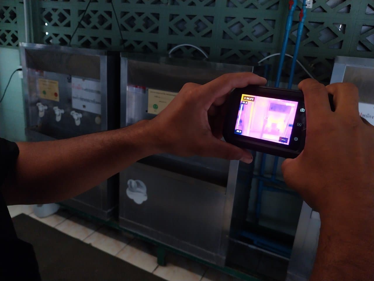 FLIR C3-X ในการตรวจสอบอุณหภูมิและความร้อน-photo2